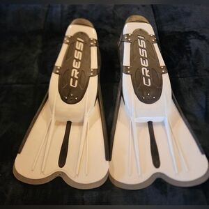 Cressi White and Black Short Scuba Fins